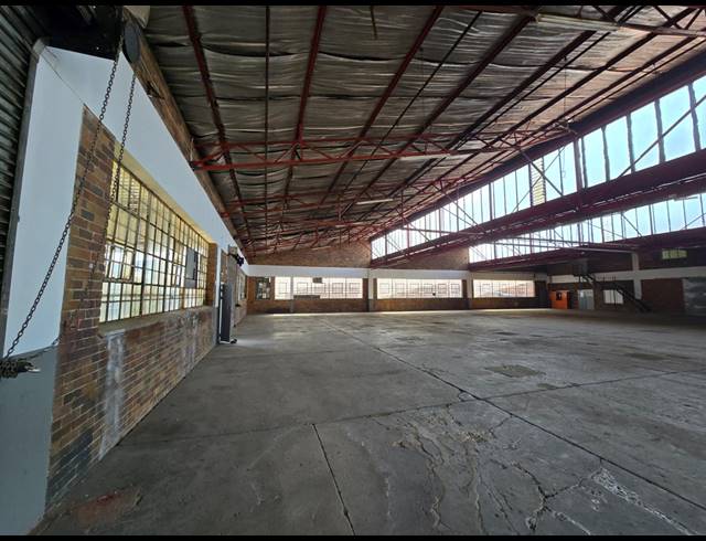 1,554M² WAREHOUSE TO LET IN BENROSE